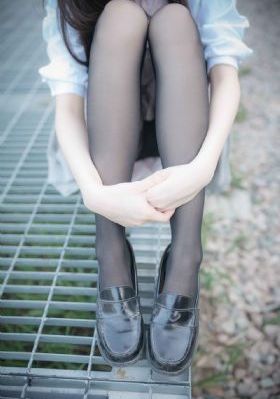 日韩欧美每日更新中出四季_4K免费在线观看