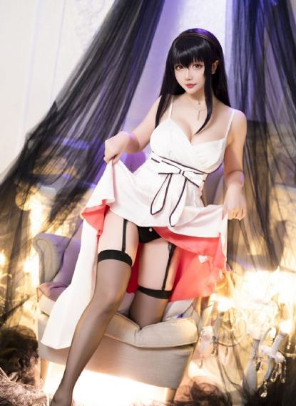 国产红衣美女小君系列_BD韩语免费全集观看