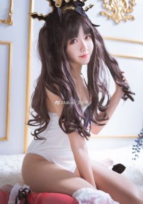欧美黑色蕾丝内衣模特走秀_HD日本电影在线