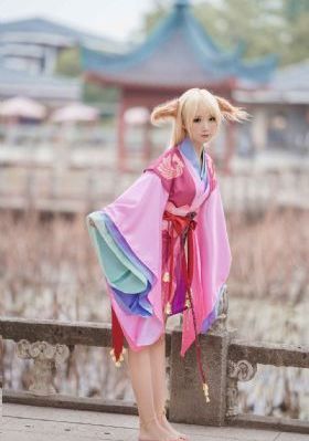 欧美大牌外贸女装_免费手机观看